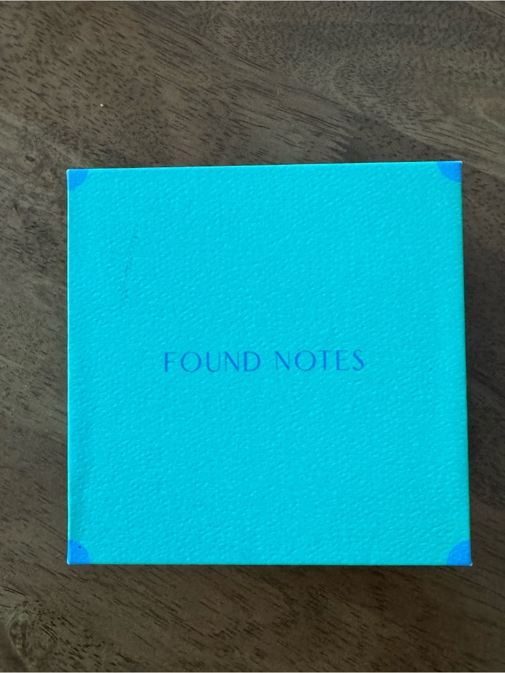 Found Notes Fresh Salted Coconut & Blossom Boxed Glass Candle - Picture 6 of 8